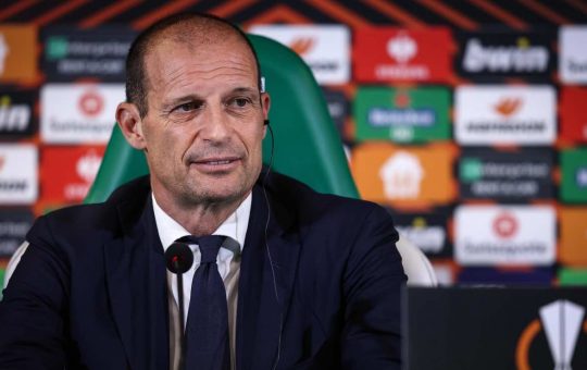 Allegri tenta di convincere il calciatore a non lasciare Torino