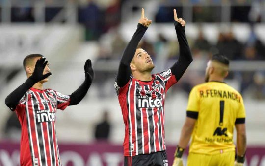 Pato scherza sul ritorno al Milan