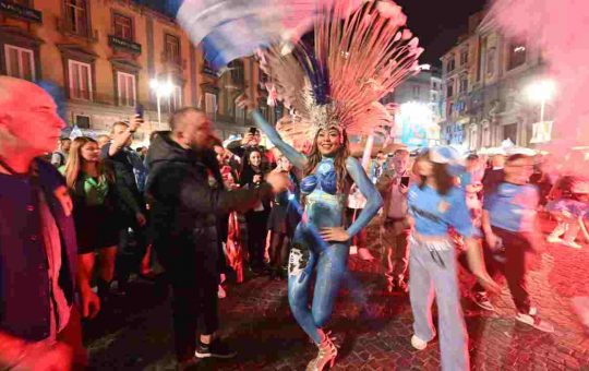 Napoli festeggia lo scudetto - NewsSportive.it