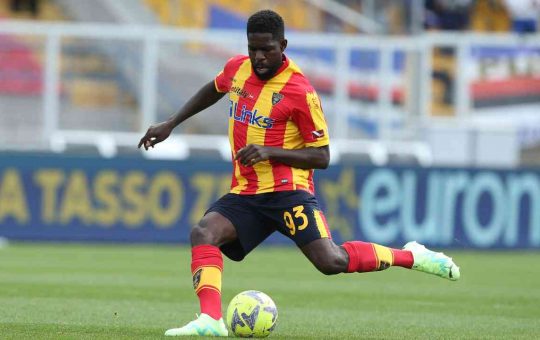 Umtiti con la maglia del Lecce - NewsSportive.it